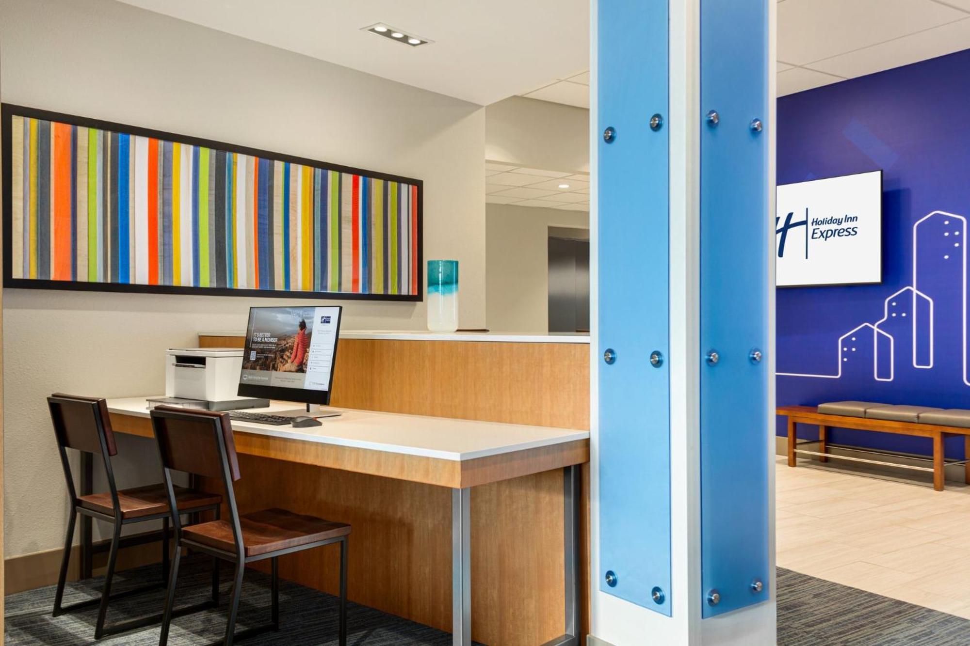 Holiday Inn Express & Suites Hayward - Castro Valley By Ihg Bagian luar foto