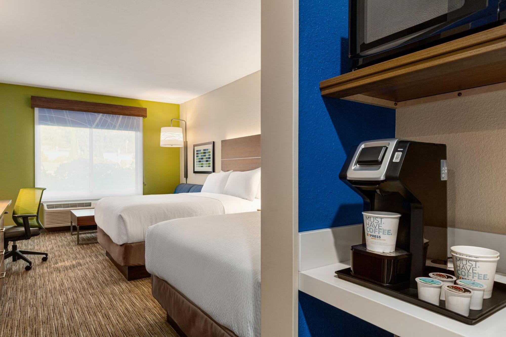 Holiday Inn Express & Suites Hayward - Castro Valley By Ihg Bagian luar foto