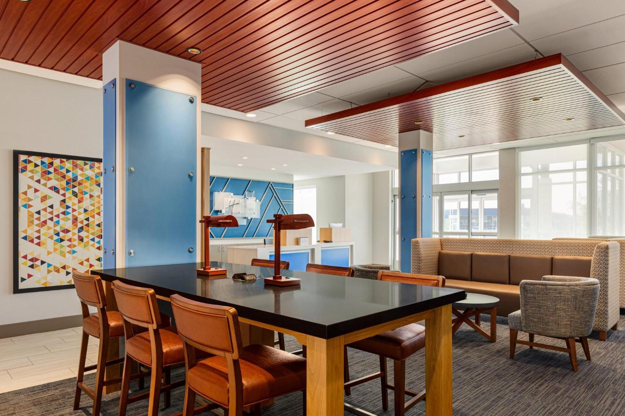 Holiday Inn Express & Suites Hayward - Castro Valley By Ihg Bagian luar foto